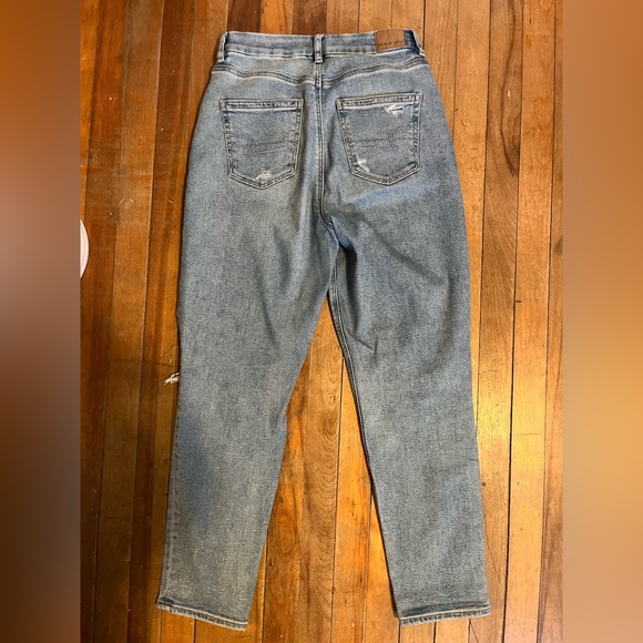 American Eagle high waisted jeans - Picture 2 of 4